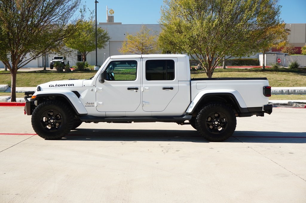 Used Car 2020 Jeep Gladiator  Overland For Sale Under $30,000 In Weatherford, Texas