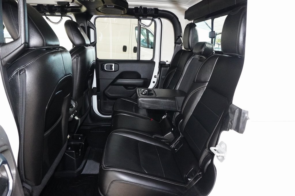 Used Car 2020 Jeep Gladiator  Overland For Sale Under $30,000 In Weatherford, Texas