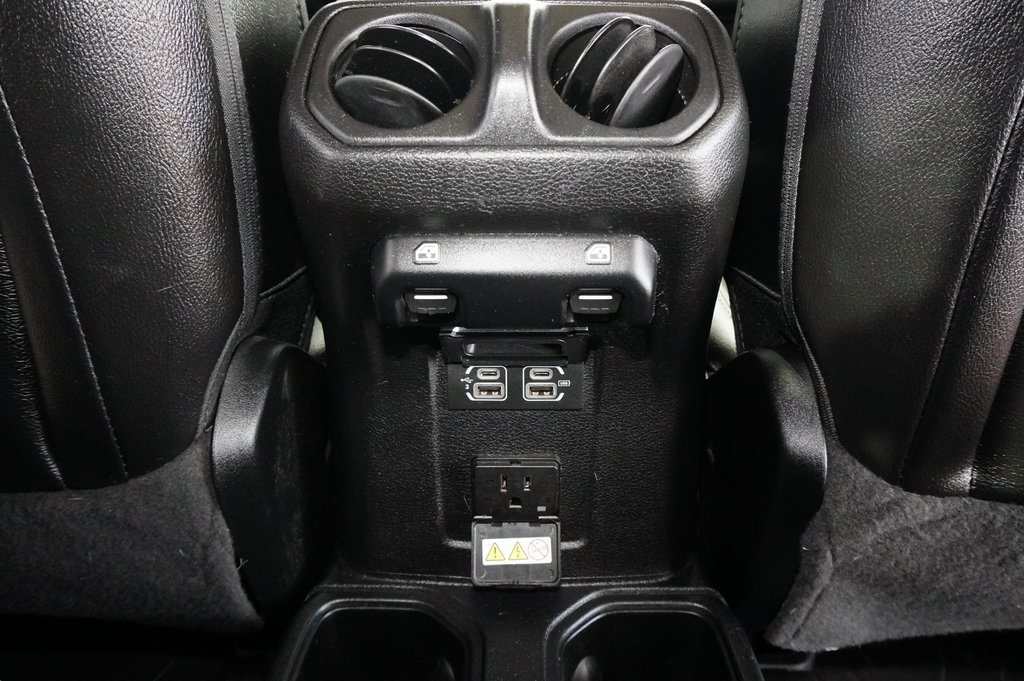 Used Car 2020 Jeep Gladiator  Overland For Sale Under $30,000 In Weatherford, Texas