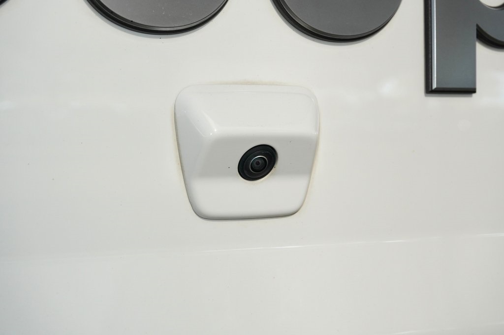 Used Car 2020 Jeep Gladiator  Overland For Sale Under $30,000 In Weatherford, Texas