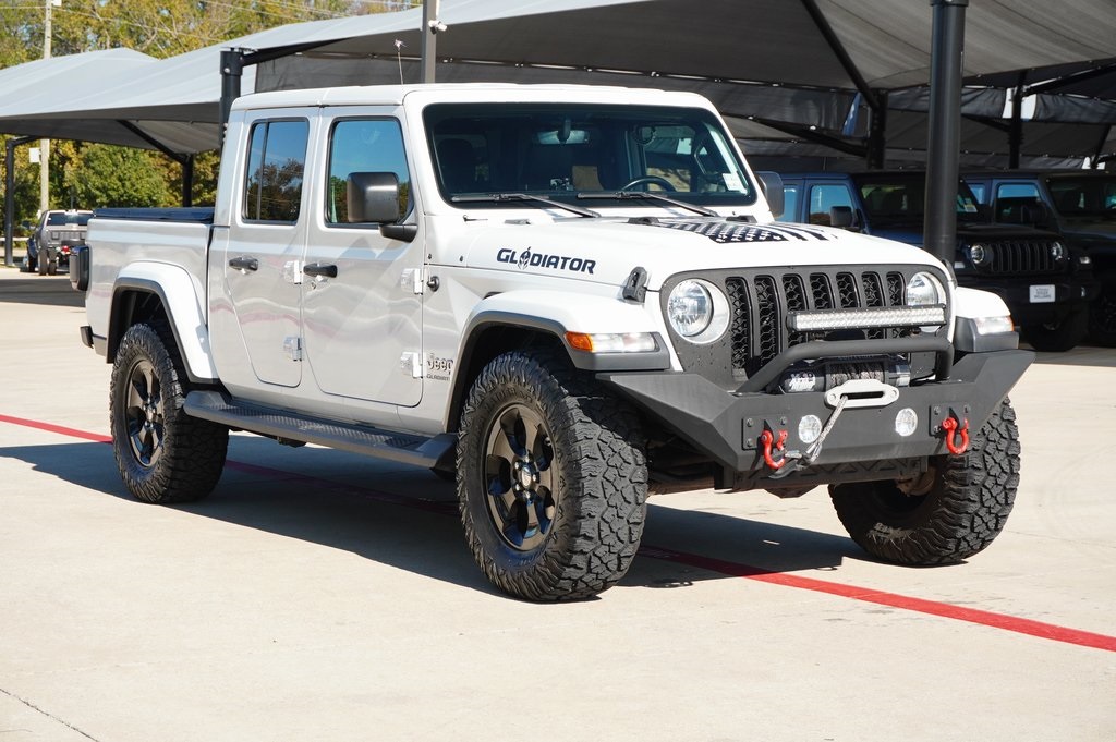 Used Car 2020 Jeep Gladiator  Overland For Sale Under $30,000 In Weatherford, Texas