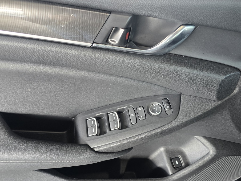 Thumbnail: 2021 Honda Accord - 12