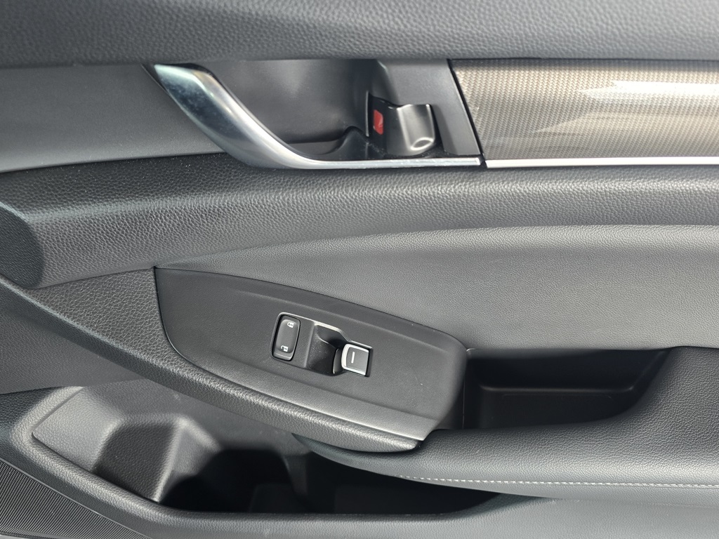 Thumbnail: 2021 Honda Accord - 14