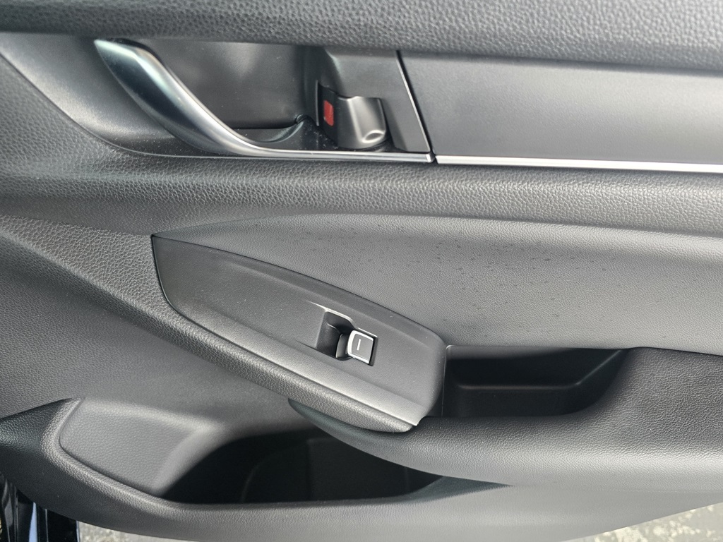 Thumbnail: 2021 Honda Accord - 16