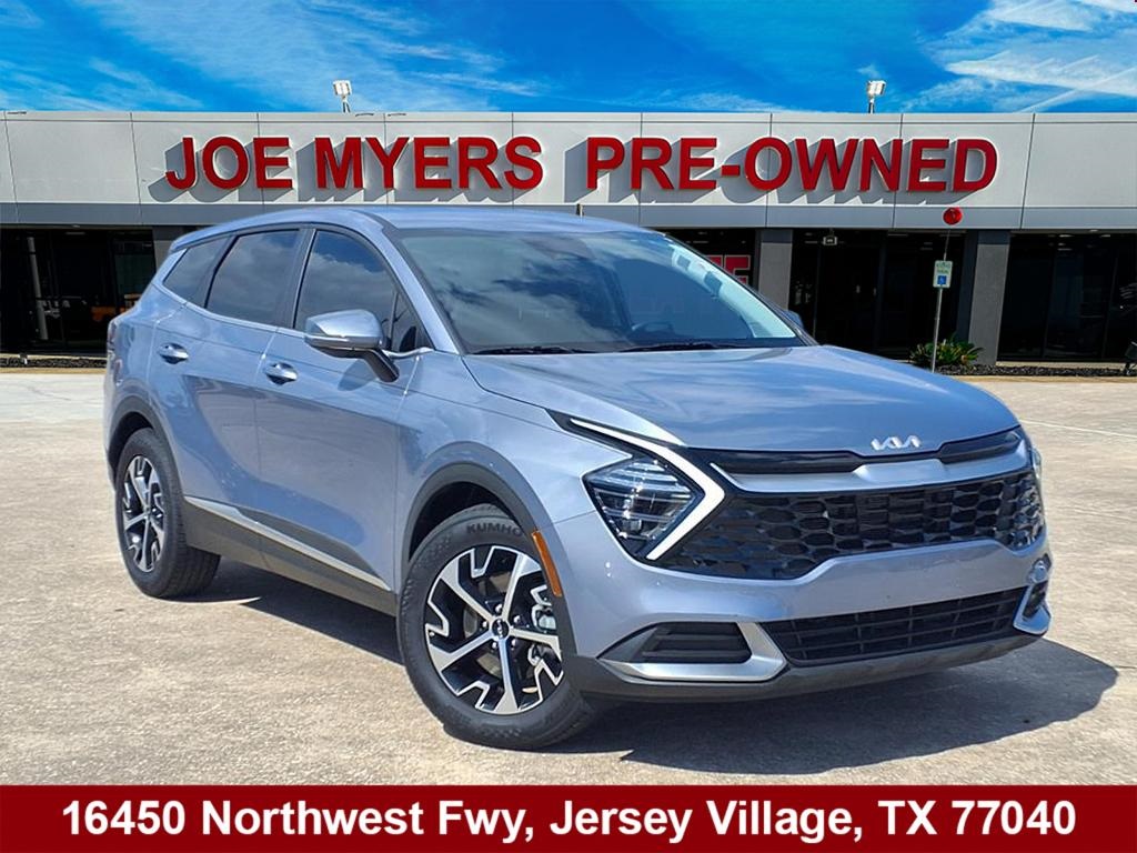 2025 Kia Sportage EX - 0