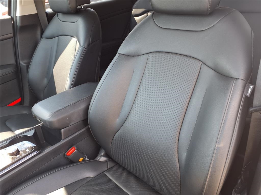 2025 Kia Sportage EX - 6