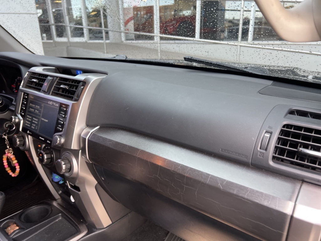 Thumbnail: 2020 Toyota 4Runner - 18