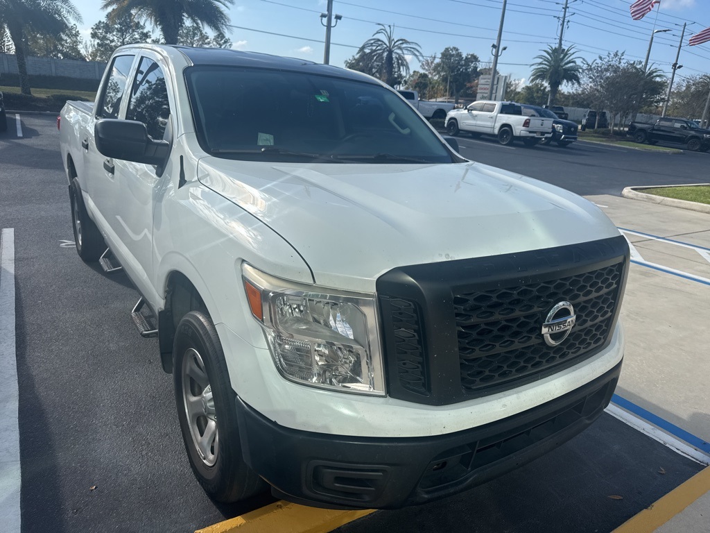 2017 Nissan Titan S Crew Cab 4WD