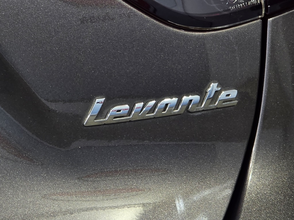 Thumbnail: 2021 Maserati Levante - 11