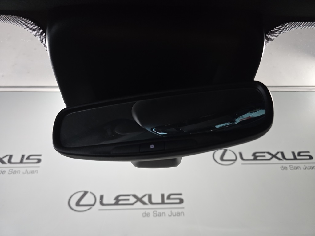 Thumbnail: 2021 Maserati Levante - 20