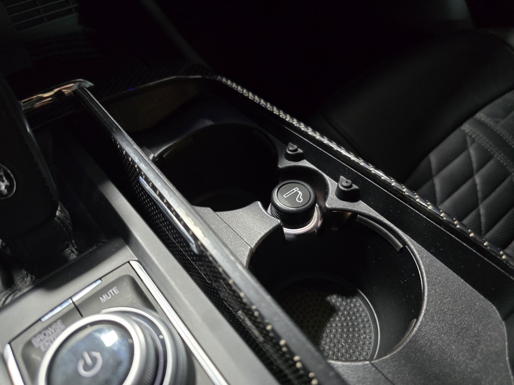 Thumbnail: 2021 Maserati Levante - 25