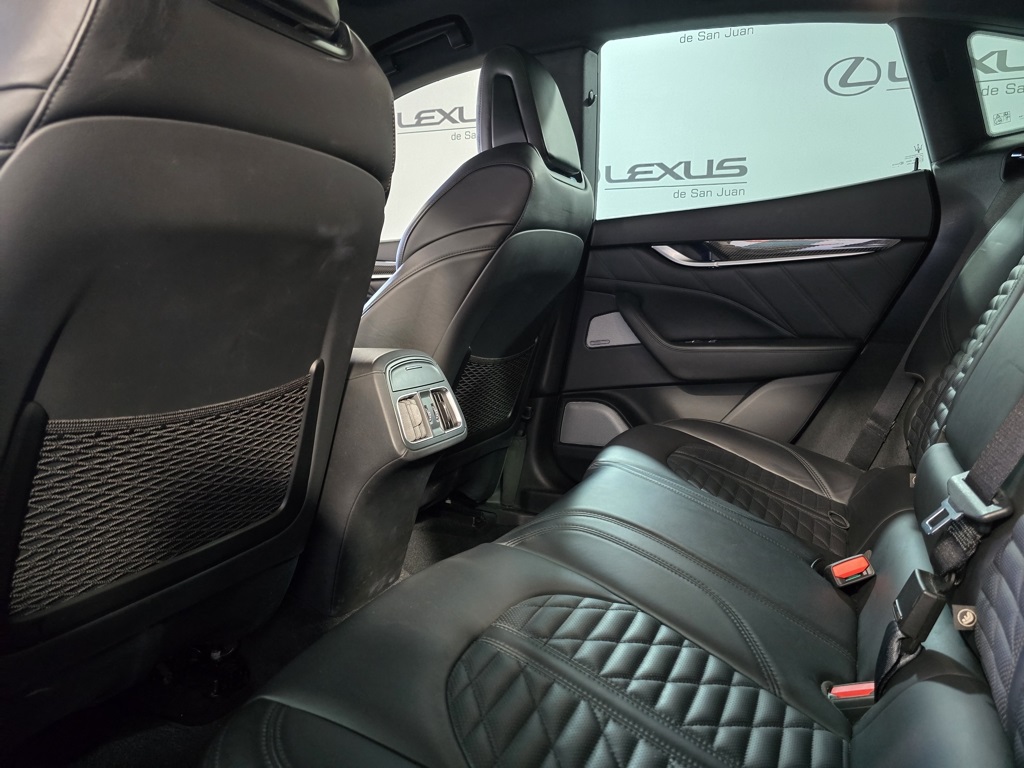 Thumbnail: 2021 Maserati Levante - 26