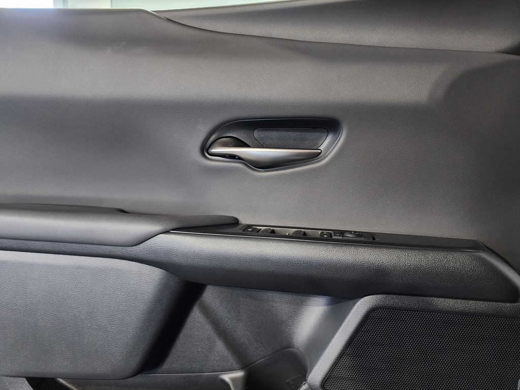 Thumbnail: 2025 Lexus UX - 12