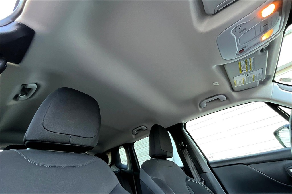 2023 Jeep Renegade Latitude Black at Victoria Chrysler Dodge Jeep Ram