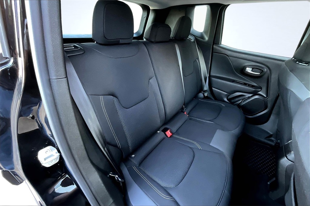 2023 Jeep Renegade Latitude Black at Victoria Chrysler Dodge Jeep Ram