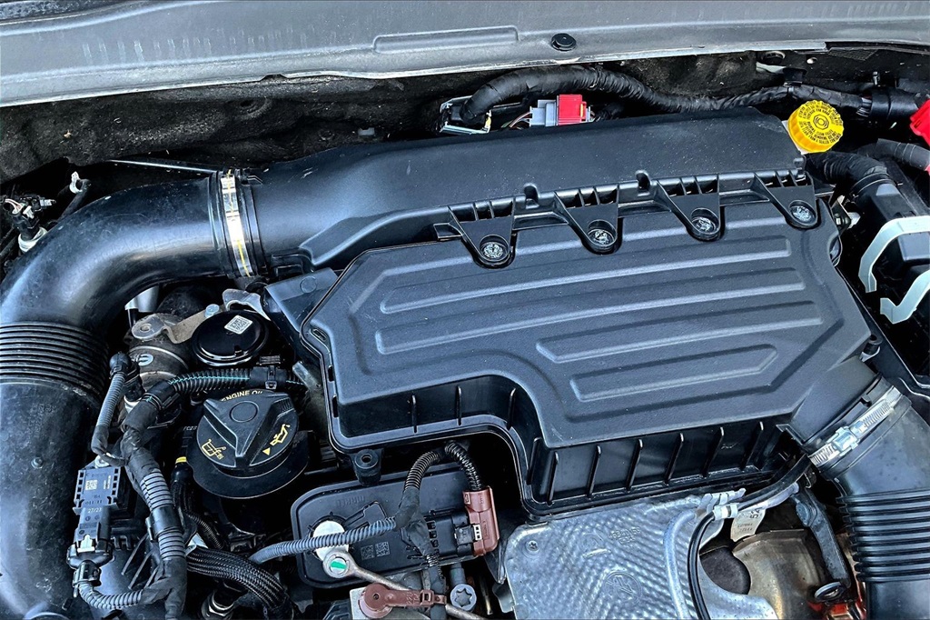 2023 Jeep Renegade Latitude Black at Victoria Chrysler Dodge Jeep Ram