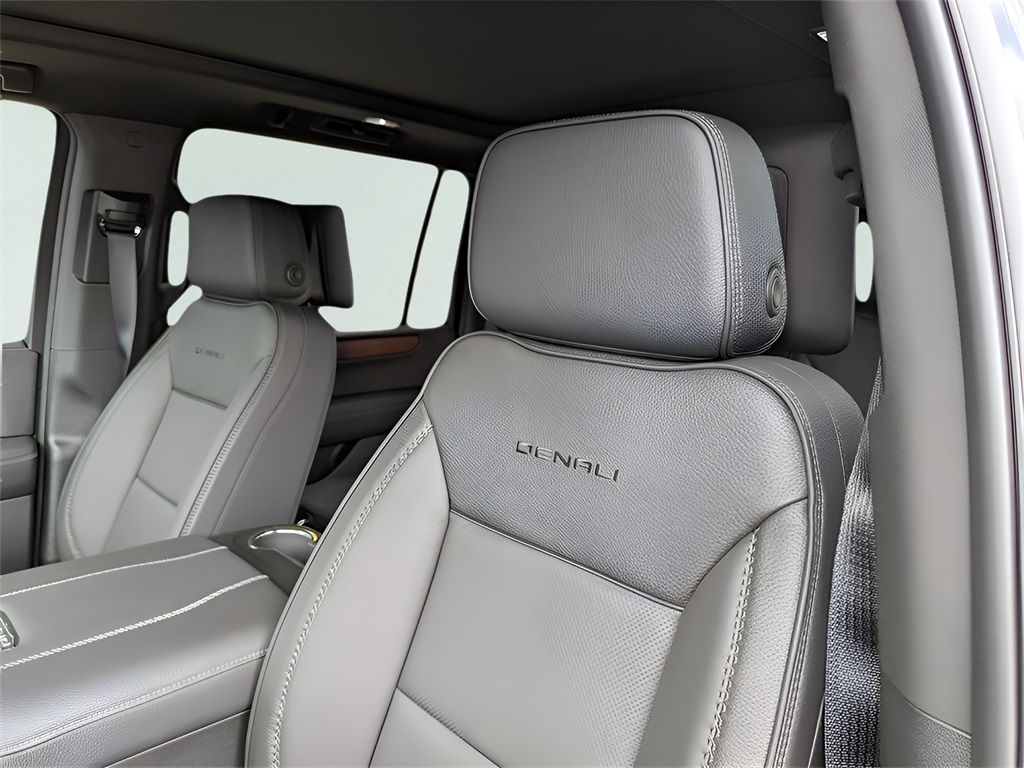 New Car 2025 Gmc Yukon Xl  Denali For Sale Under $100,000 In Austin, Texas