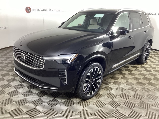 2026 Volvo XC90 B5 Plus 7-Passenger AWD