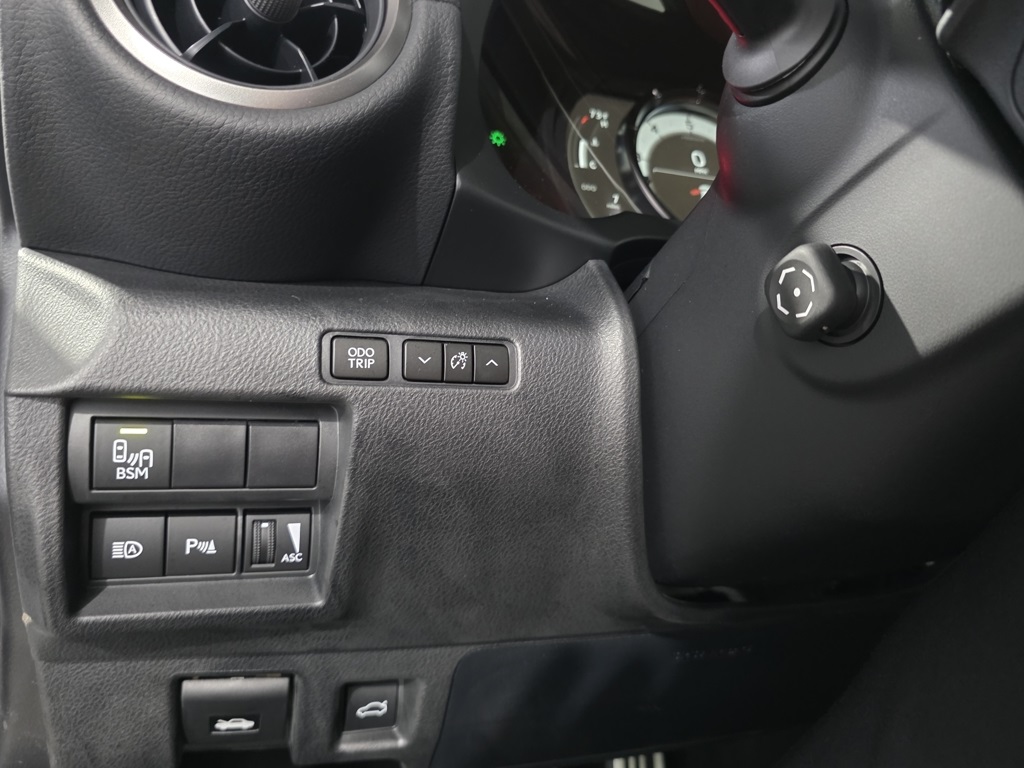 Thumbnail: 2025 Lexus RC - 14