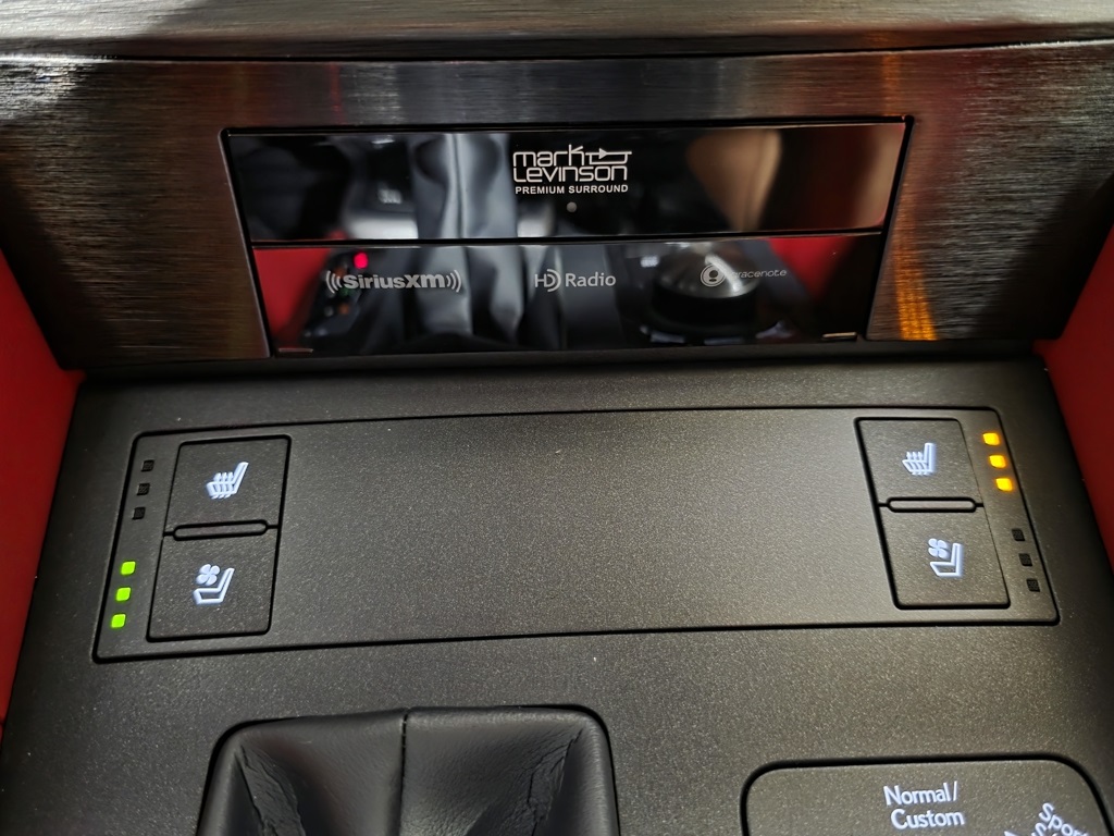 Thumbnail: 2025 Lexus RC - 23