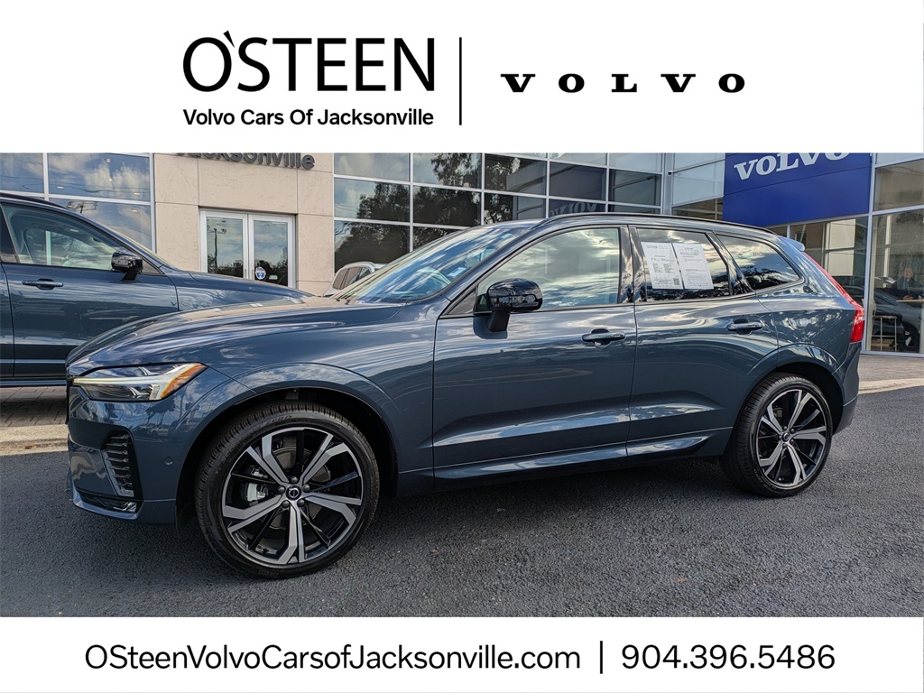 2025 Volvo XC60 B5 Ultra Dark Theme AWD
