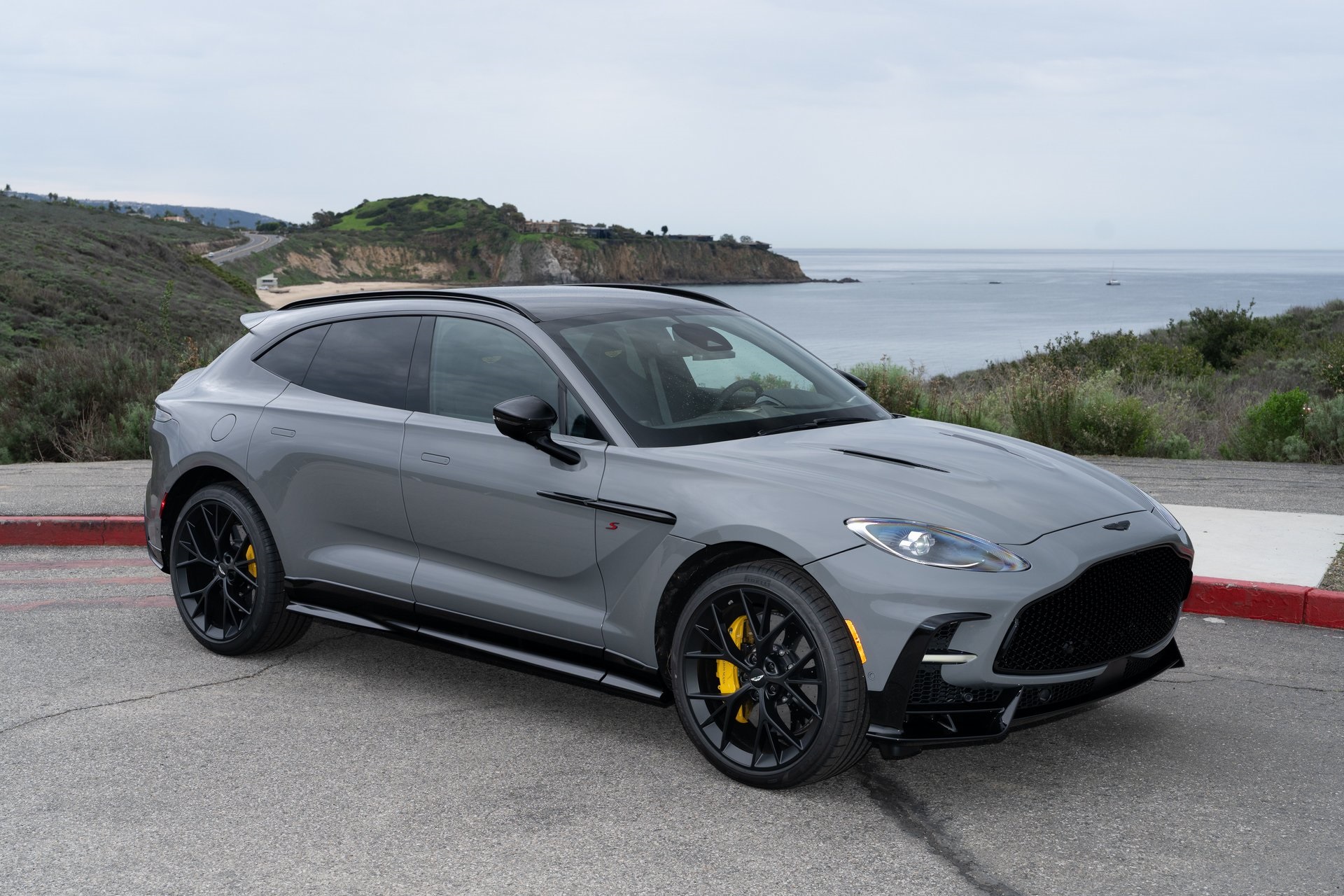 2026 Aston Martin DBX S's photo