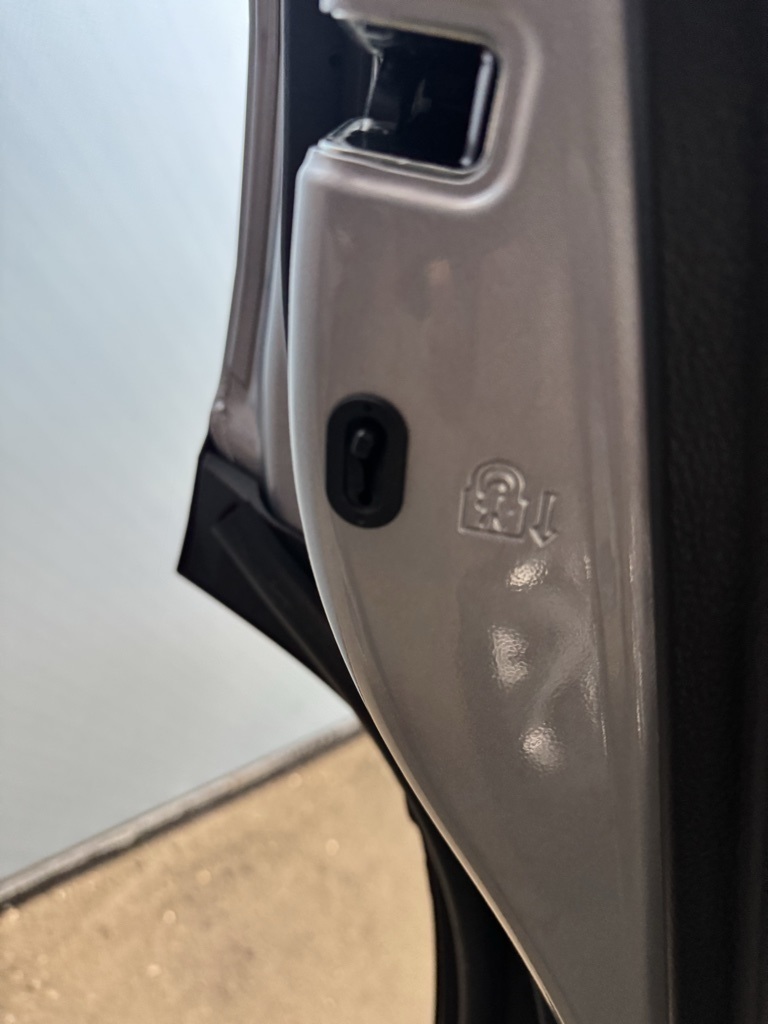 Thumbnail: 2025 Toyota RAV4 - 24