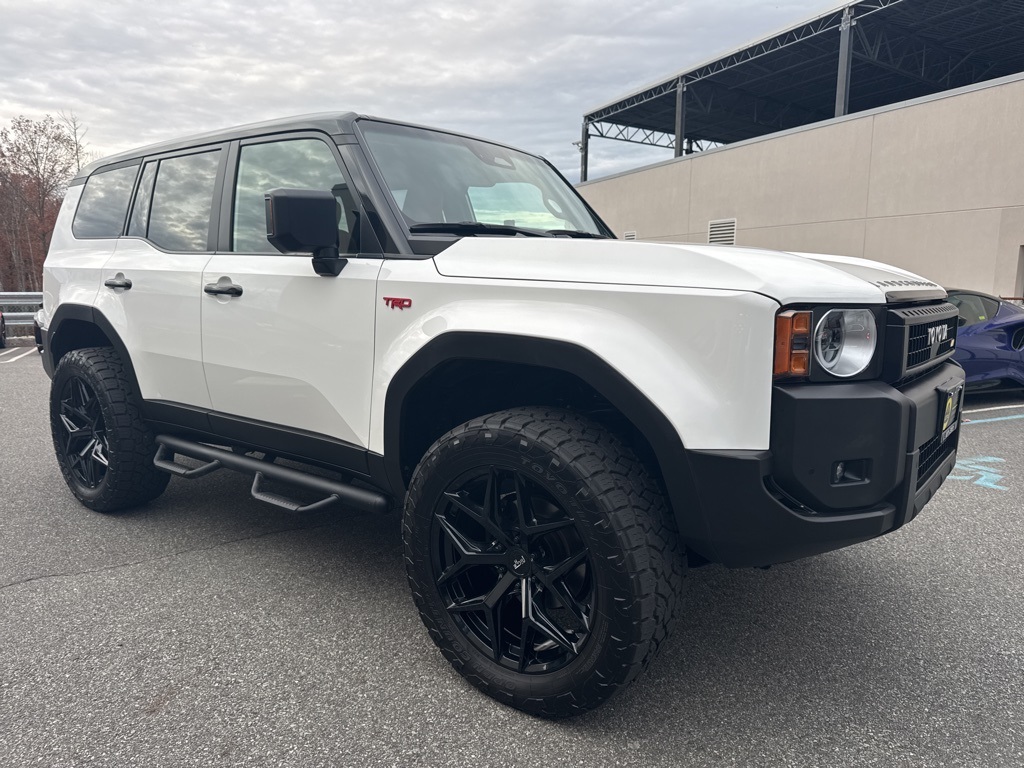 /2025 Toyota Land-Cruiser