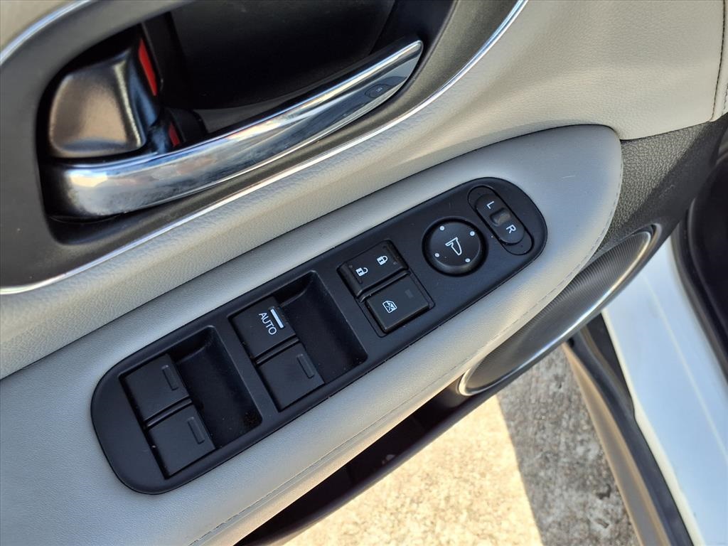 2019 Honda HR-V EX-L White at AutoSavvy Houston Southwest