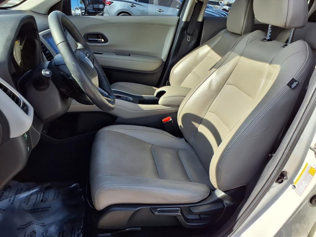 2019 Honda HR-V EX-L White at AutoSavvy Houston Southwest