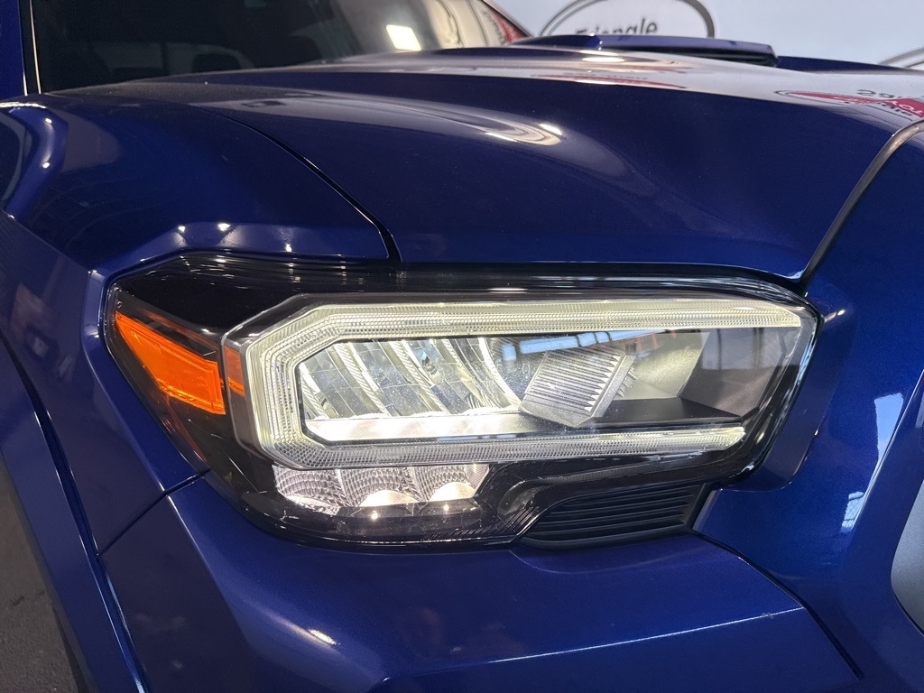 Thumbnail: 2023 Toyota Tacoma - 12