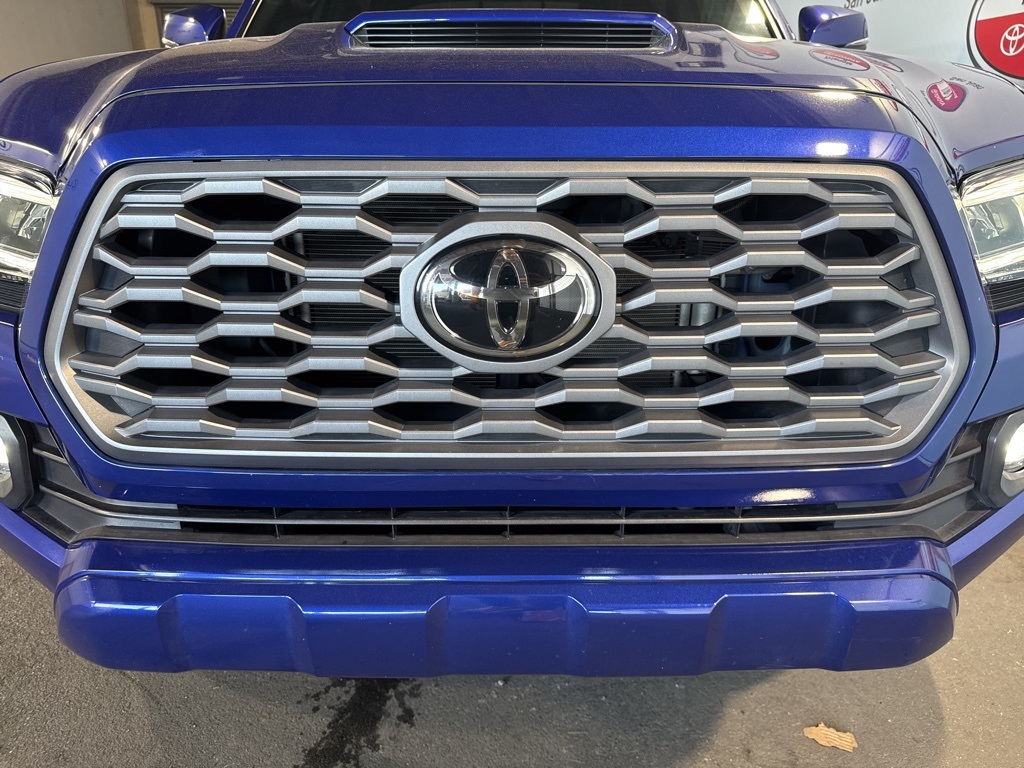 Thumbnail: 2023 Toyota Tacoma - 15