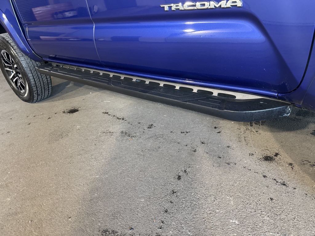 Thumbnail: 2023 Toyota Tacoma - 8