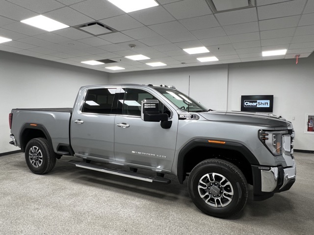 2025 GMC Sierra 3500HD SLT Crew Cab 4WD