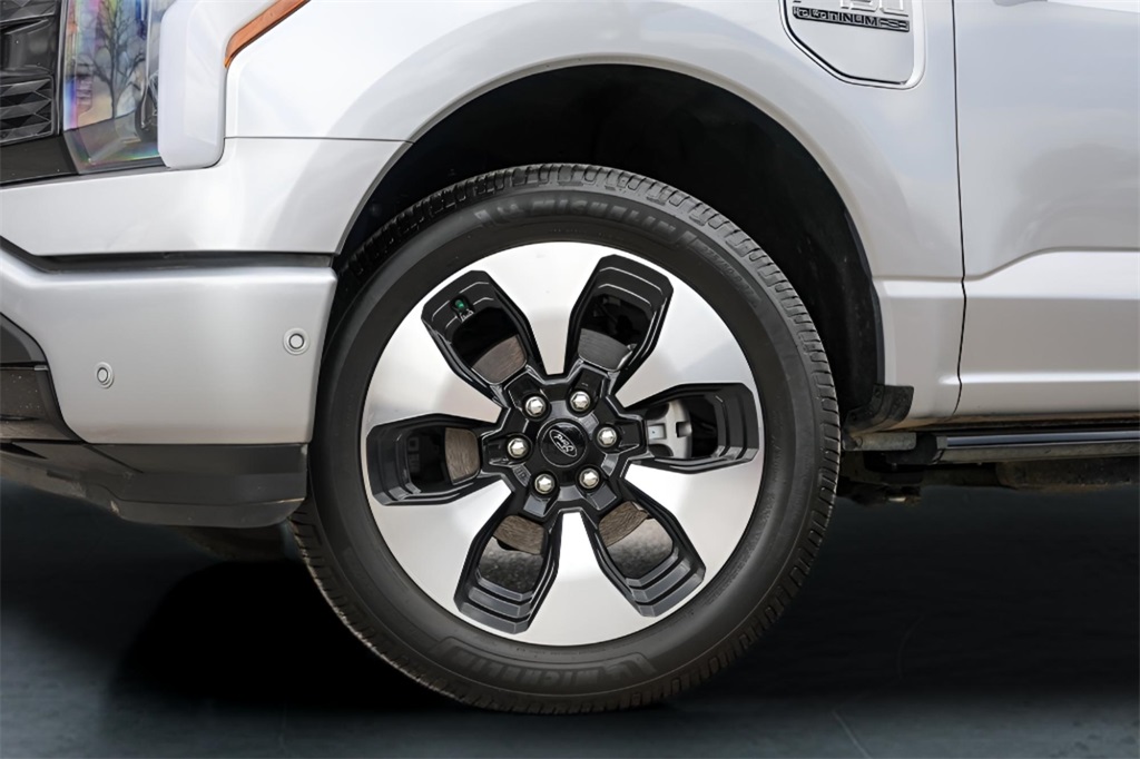 Used Car 2023 Ford F-150 Lightning  Platinum For Sale Under $60,000 In Austin, Texas