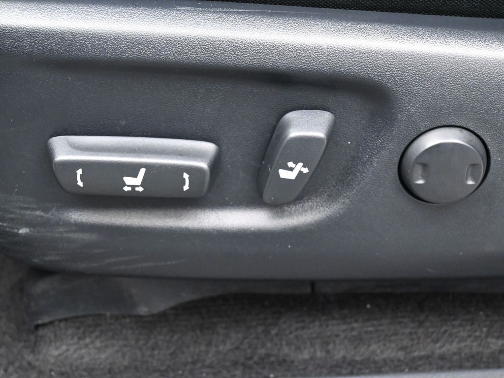 Used 2019 Toyota 4Runner SR5 with VIN JTEBU5JR1K5667989 for sale in Kansas City