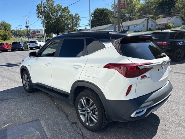 2022 Kia Seltos S photo 3