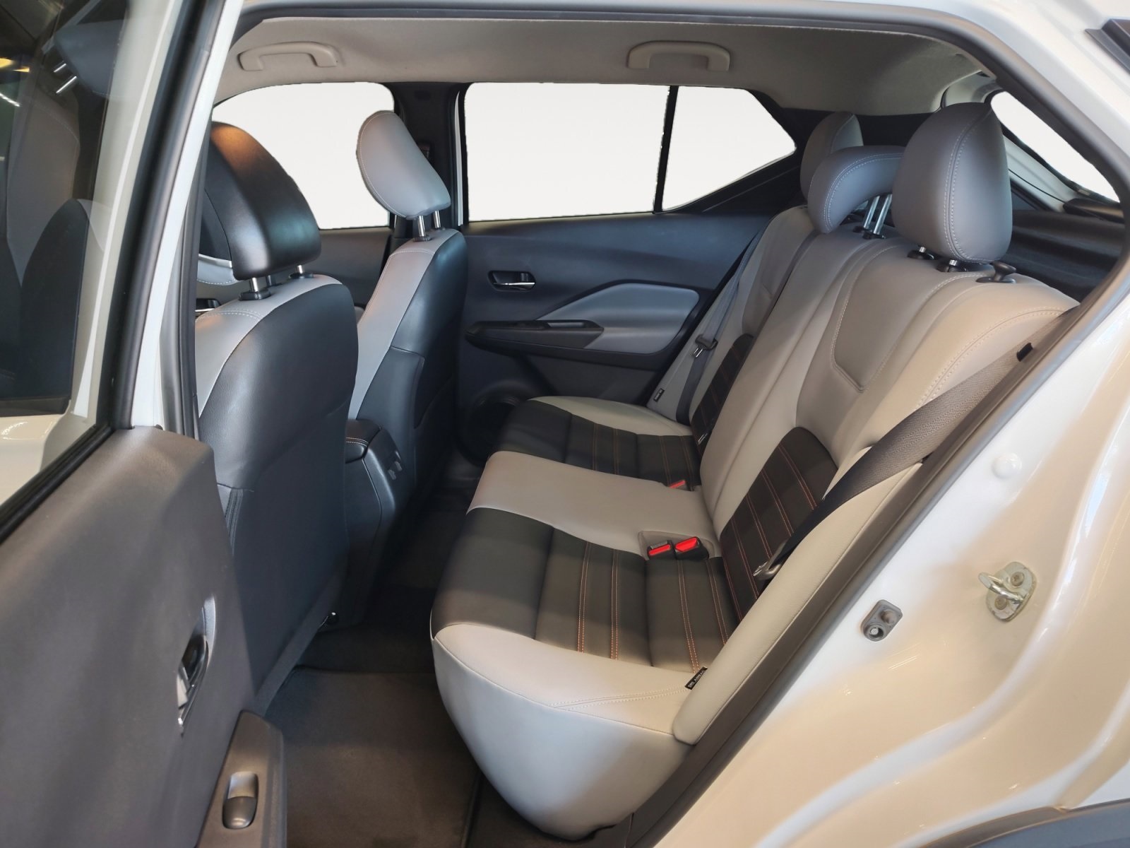 Used Car 2021 Nissan Kicks  Sr For Sale Under $20,000 In San Antonio, Texas