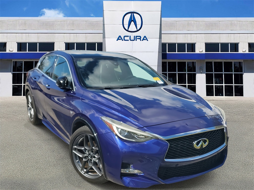 2017 INFINITI QX30 Sport FWD