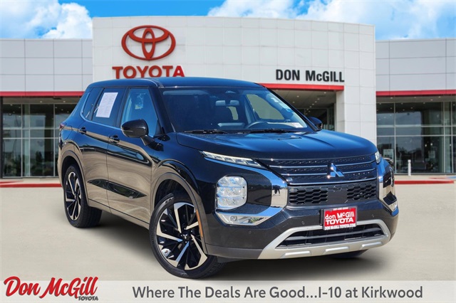 2023 Mitsubishi Outlander SE Black at Emmons Autoplex