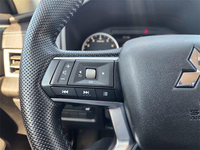 2023 Mitsubishi Outlander SE Black at Emmons Autoplex