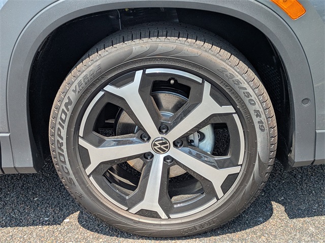 2025 Volkswagen Tiguan 2.0T SE Gray at Stokes Volkswagen