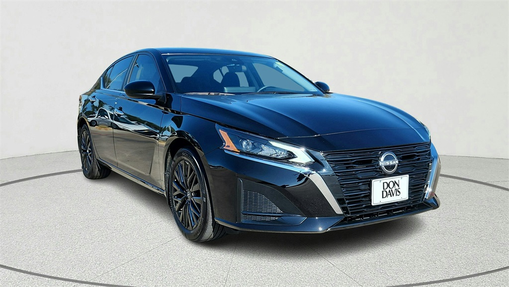 2025 Nissan Altima