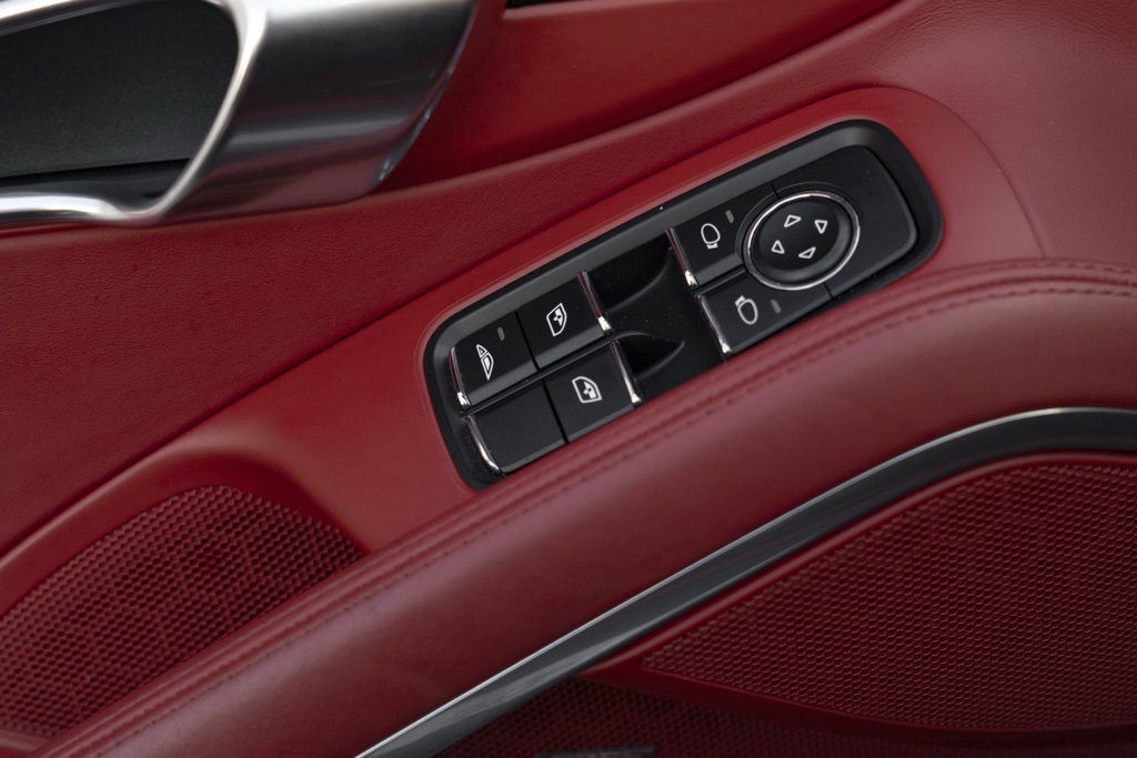 2015 Porsche 911 Turbo - Photo 13