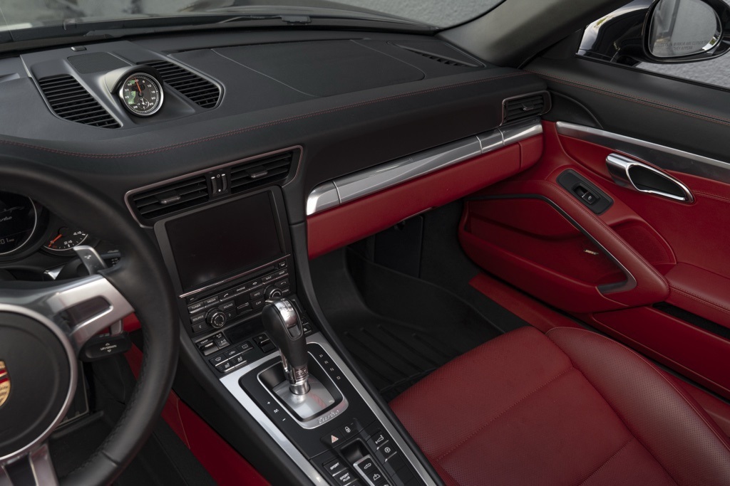 2015 Porsche 911 Turbo - Photo 22