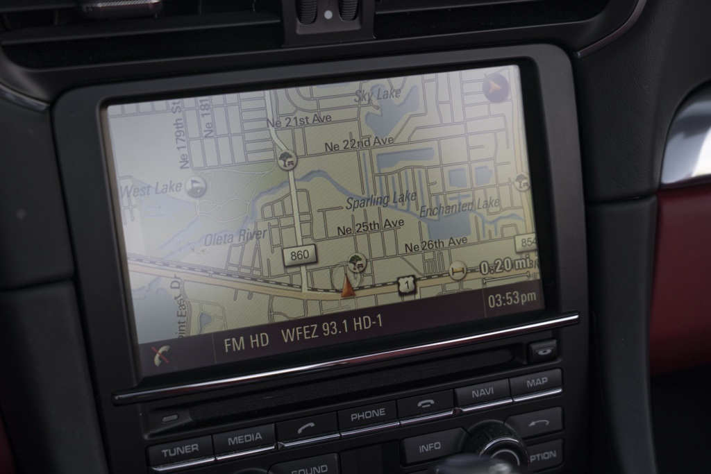 2015 Porsche 911 Turbo - Photo 25