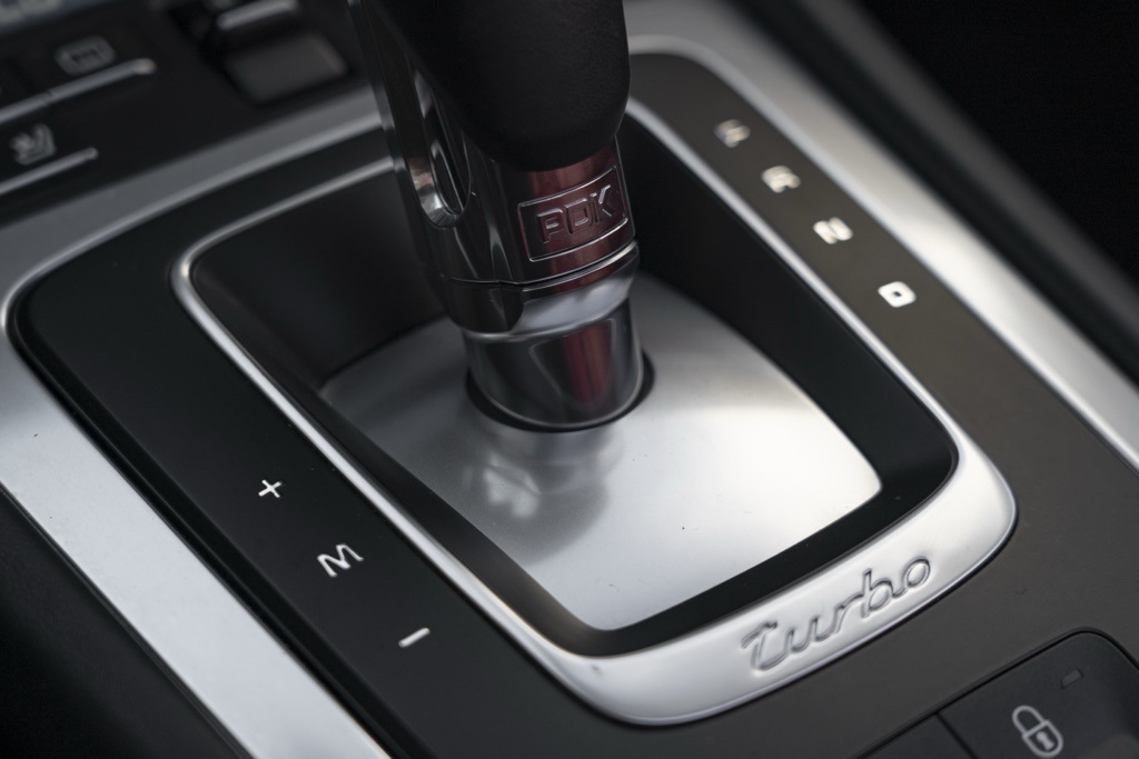 2015 Porsche 911 Turbo - Photo 29