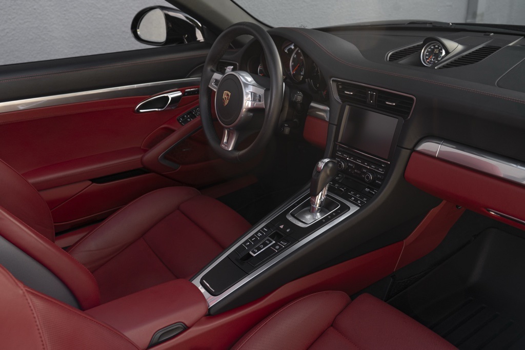 2015 Porsche 911 Turbo - Photo 38