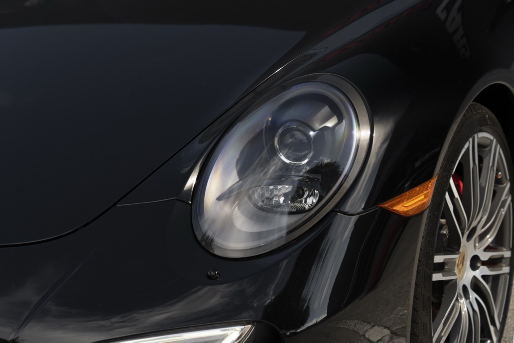 2015 Porsche 911 Turbo - Photo 50