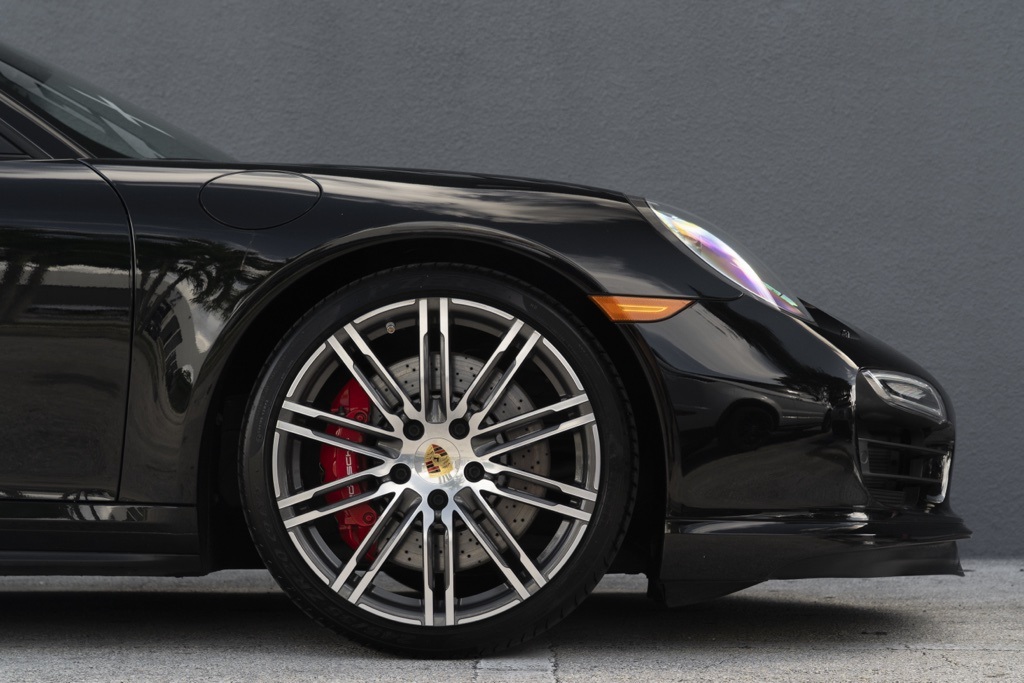 2015 Porsche 911 Turbo - Photo 54